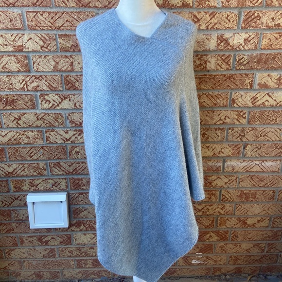 Fratelli Talli Sweaters - Fratelli Talli pancho